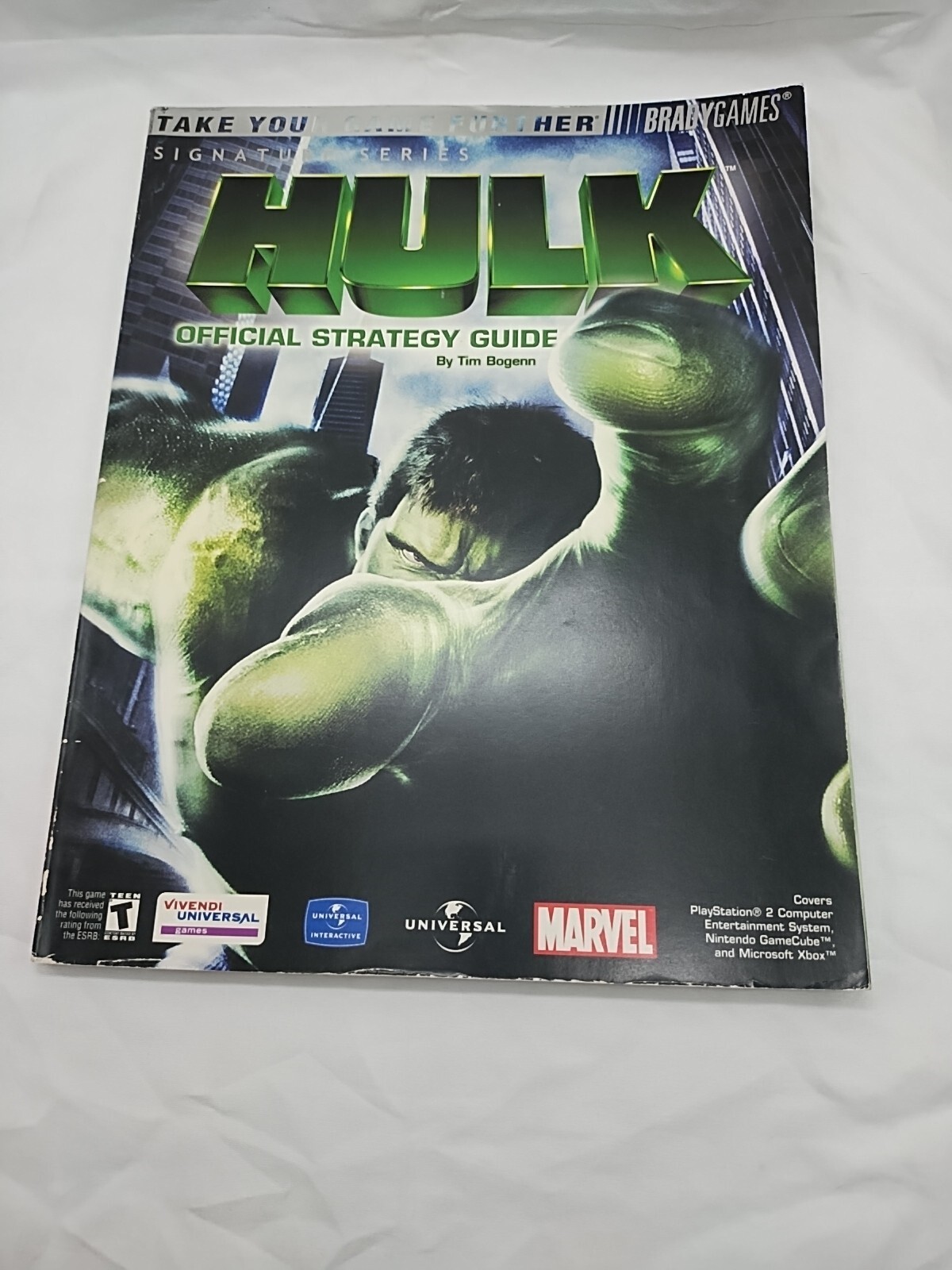 Hulk Official Strategy Guide Book With Poster Insert