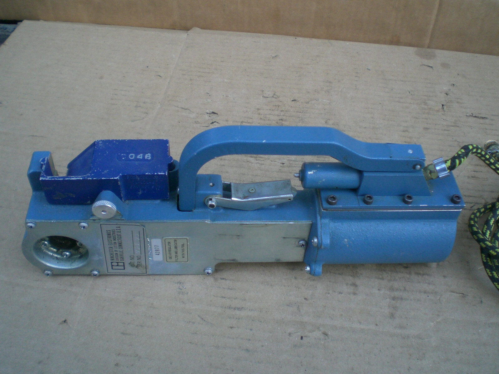 Winchester Electronics pneumatic terminal crimper