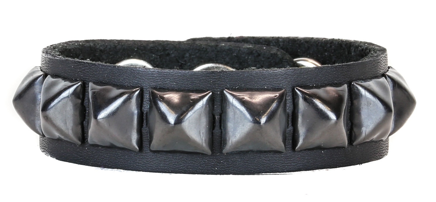 Black Single Pyramid Stud Leather Snap Bracelet Punk Gothic Glam Rockabilly 70's