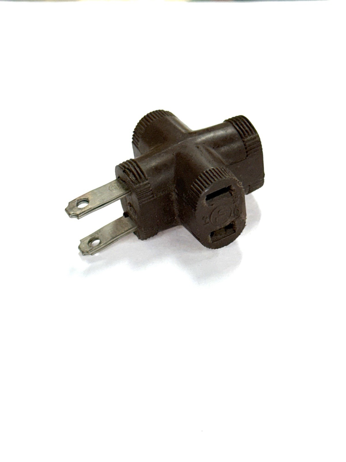 Vtg Heyco 2 PRONG 3 OUTLET CUBE TAP BROWN EC-120 Pat. 2.210.215. C-1 125V 15A