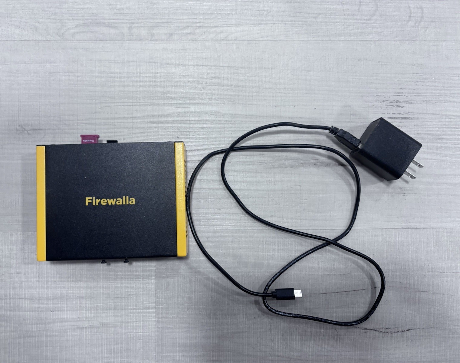 Firewalla Gold SE with 2 x 2.5Gbit and 2 x 1Gbit interfaces.