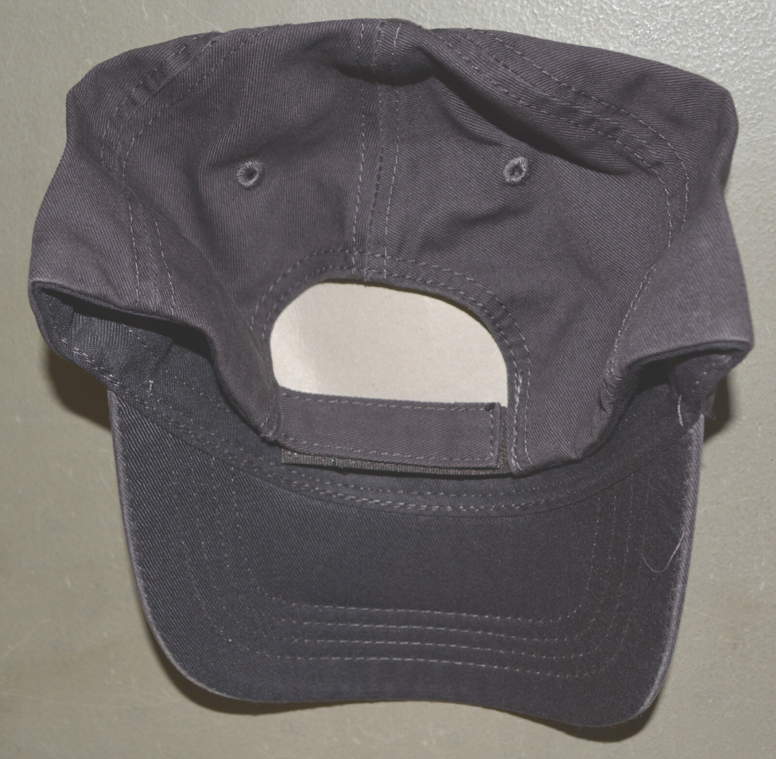 Ford logo baseball cap - NEW