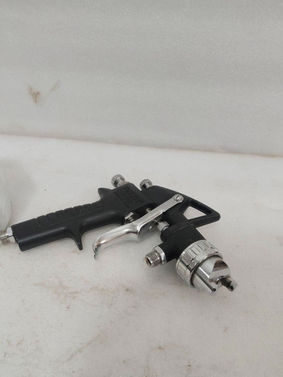 Pilot P-70 Spray Gun for Paint