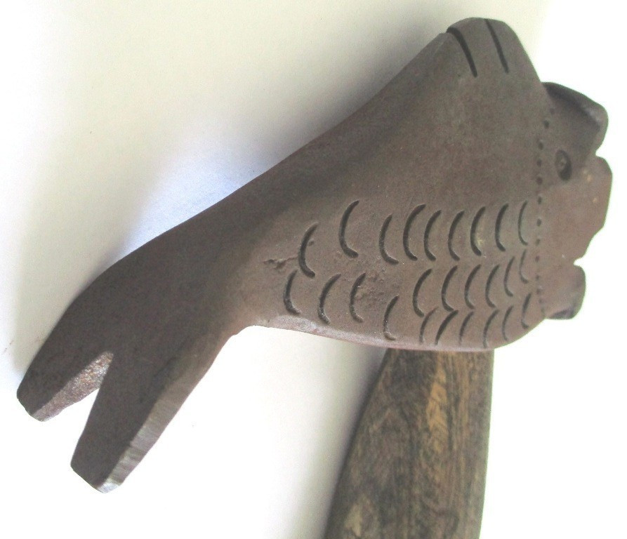 ANTIQUE OLD TOOL CLAW HAMMER FISH SHAPE UNUSUAL RARE