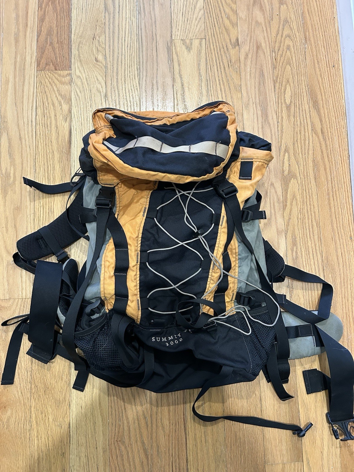 Kelty Summit 3000 Backpack Camping Hiking Backpacking Outdoor Bag Orange
