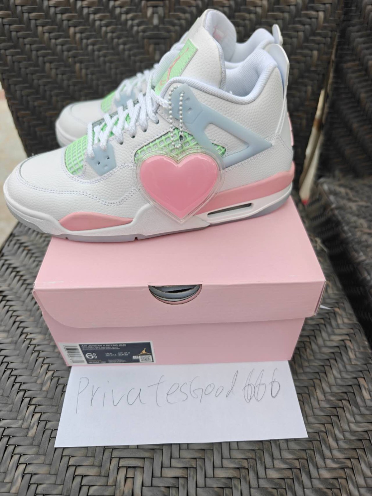 Air Jordan 4 Retro Valentine's Day IB7068-100 GS & Women's Sz OG ALL NEW Easter