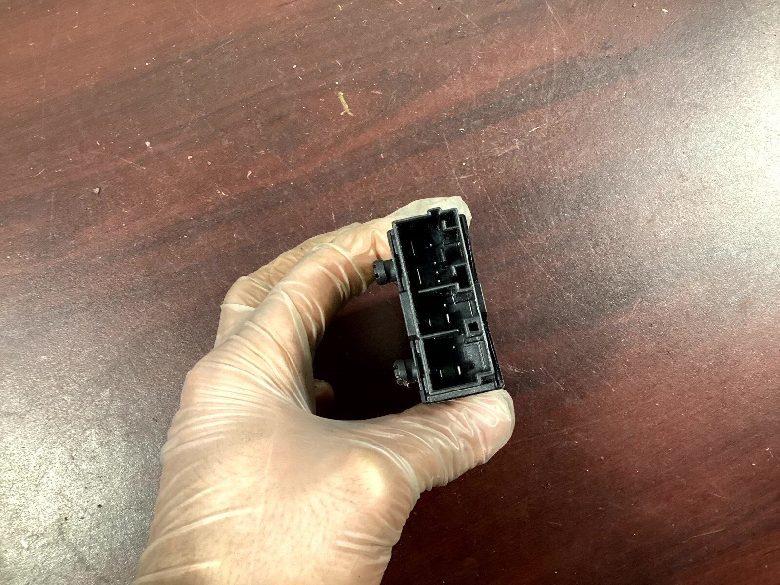 2012-2016 BMW 328i SEAT CONTROL MODULE OEM .