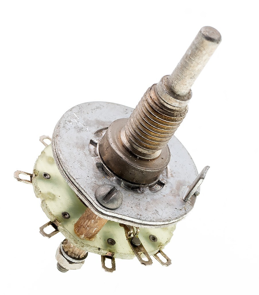 DPDT Rotary Switch , 1-Wafer 2-Pole 2-Position, ON-ON, 1/8" Shaft, 45 Deg/Pos