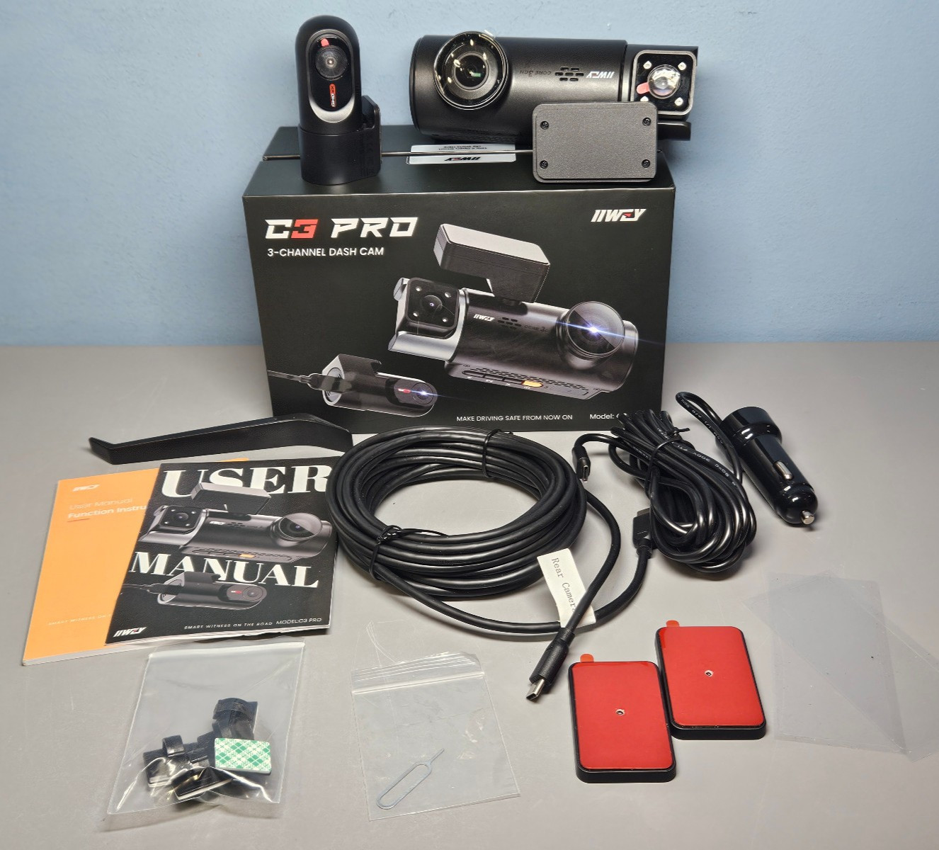 IIWEY C3 Pro 3-Channel Dash Camera - Voice Control - GPS - New in Open Box