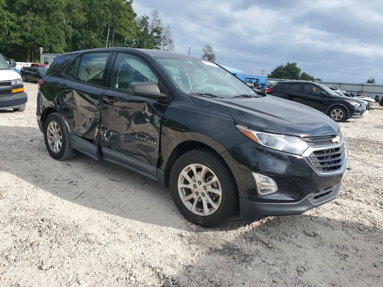 EQUINOX 2018 Glove Box 4823952