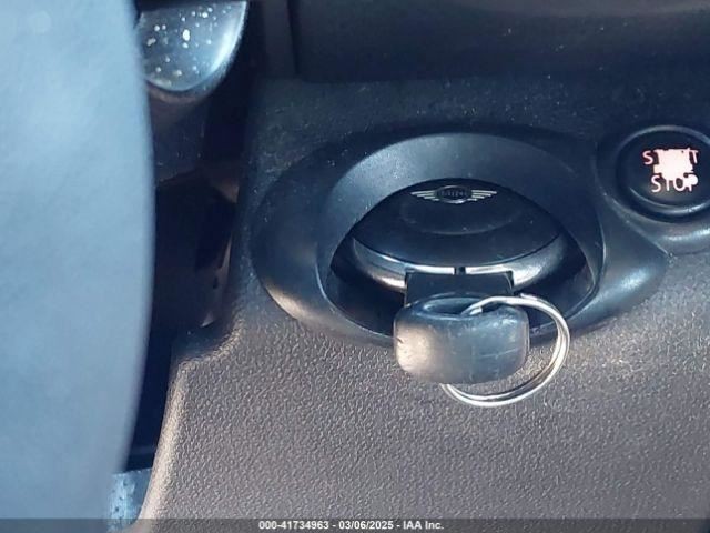 COUNTRYMA 2014 Glove Box 4661740