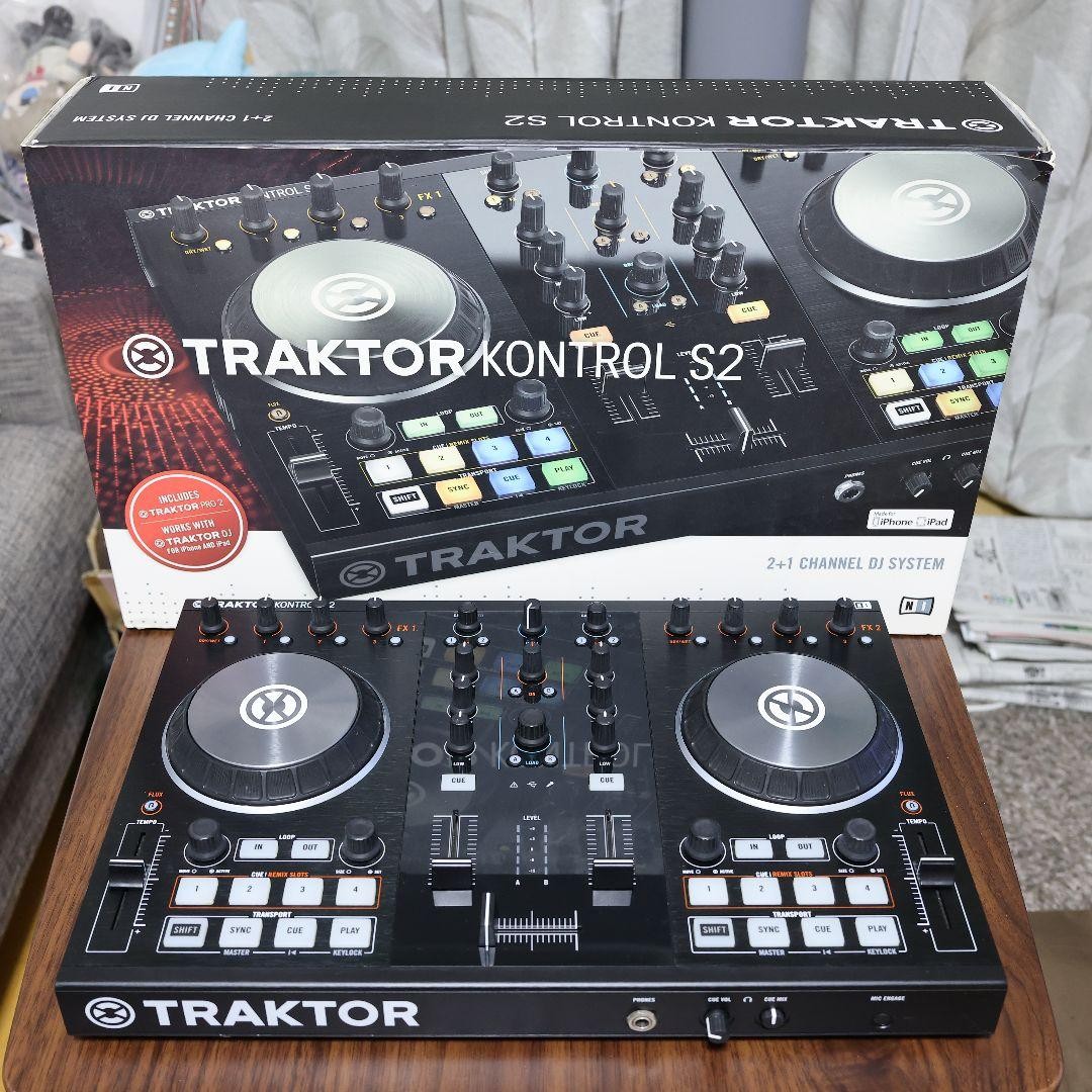 Native Instruments Traktor Kontrol S2 MK2 DJ Controller Boxed Tested Japan