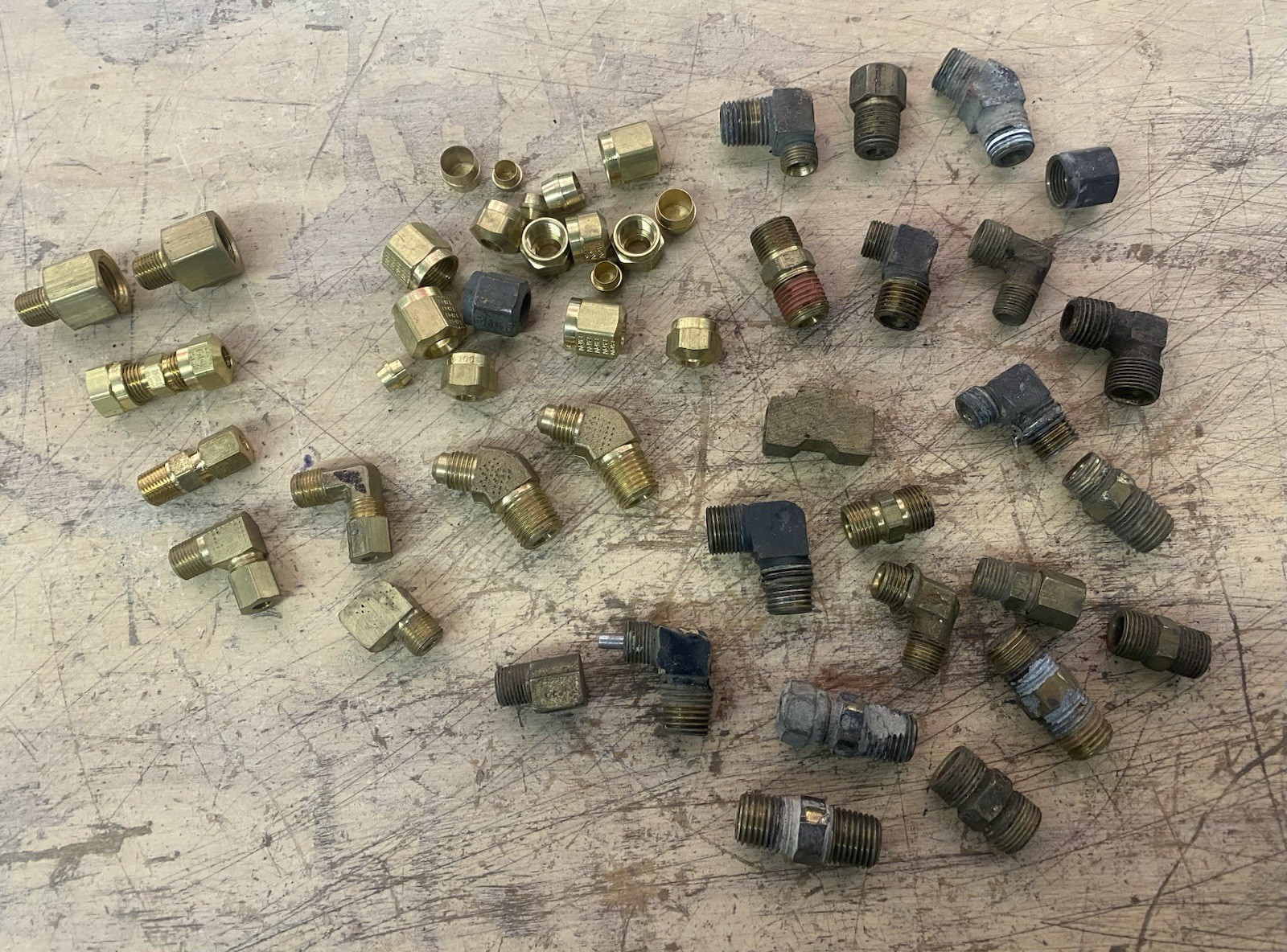 LARGE LOT GATES BRASS AIR BRAKE FITTINGS 50+ PIECES 2 LBS. SOME NEW