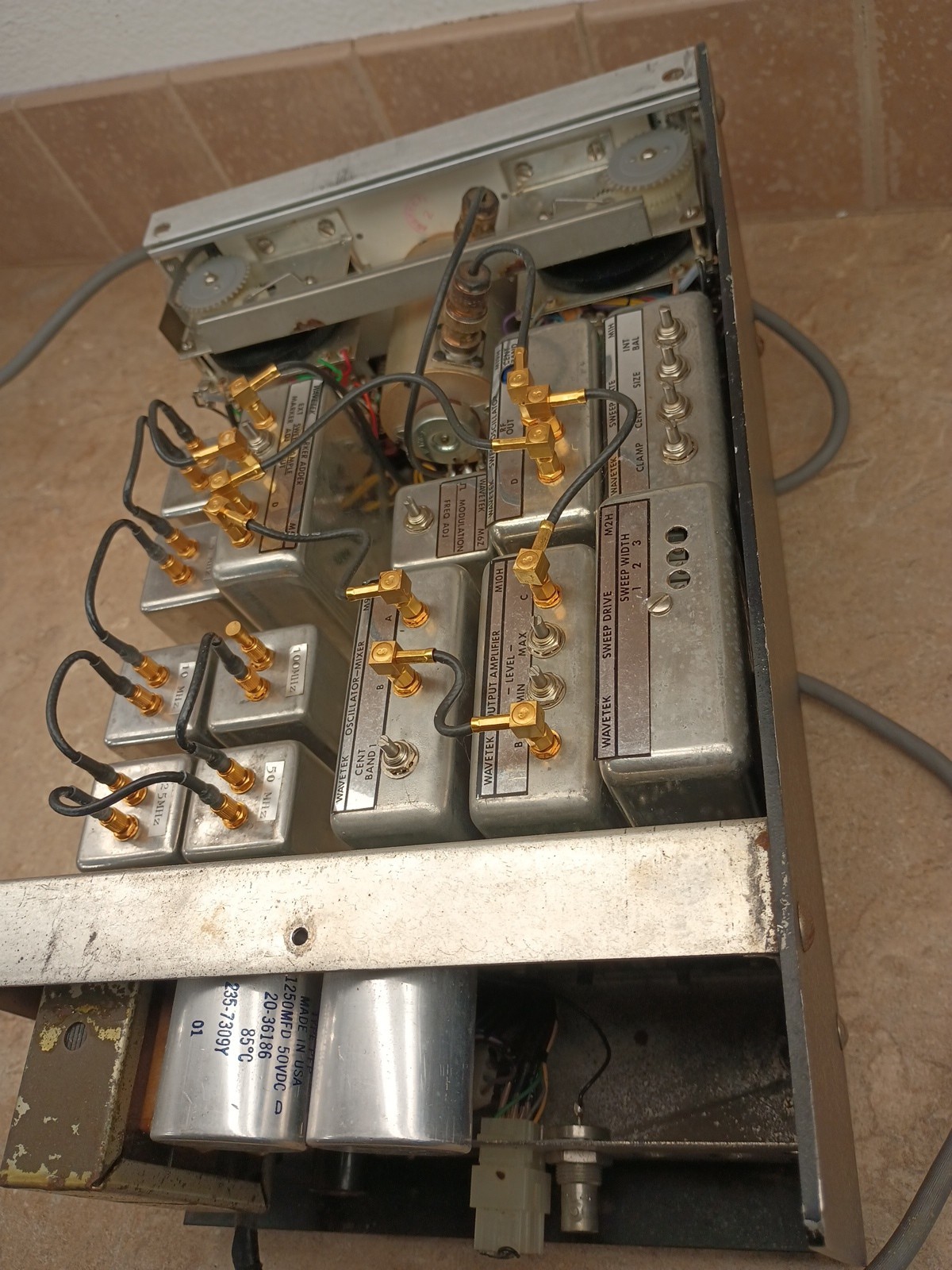 Wavetek Model 2001 Sweep Signal Generator, Powers On - Untested
