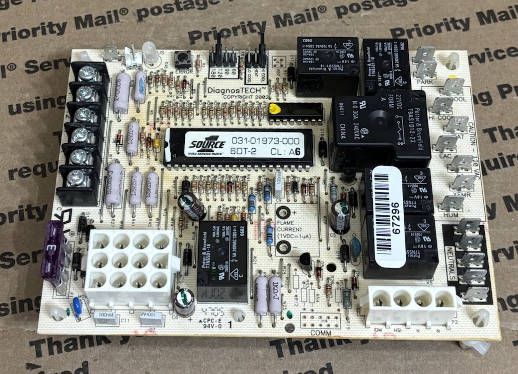 Source1 York Luxaire Coleman 031-01973-000 6DT-2 CL : A6 Control Board 🔥Checked