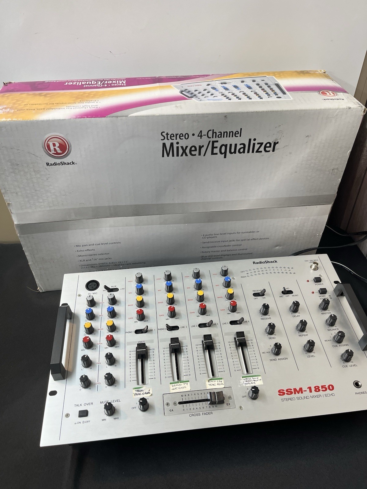 Radio Shack Stereo Sound Mixer SSM-1850 Echo Reverb 4-Channel