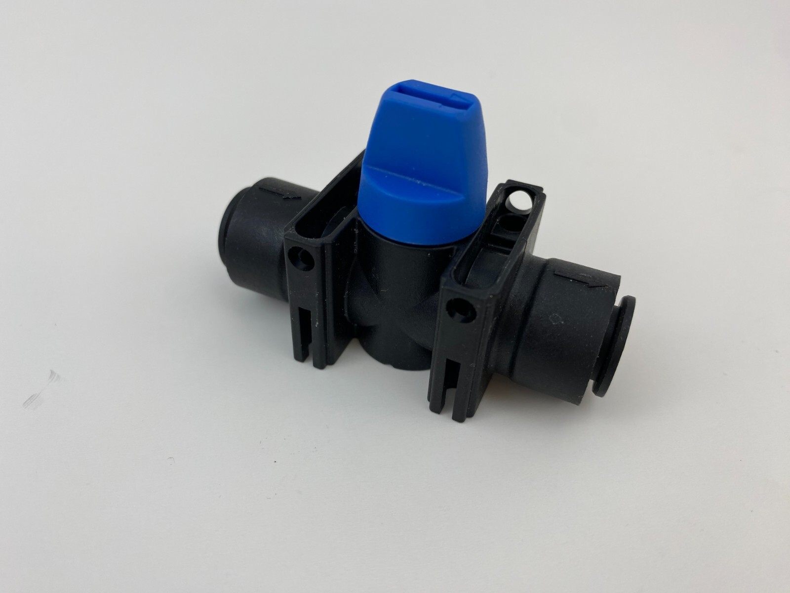 Parker MV309-6 Mini Ball Valve Push-To-Connect Ports Tube Size 3/8 Inch