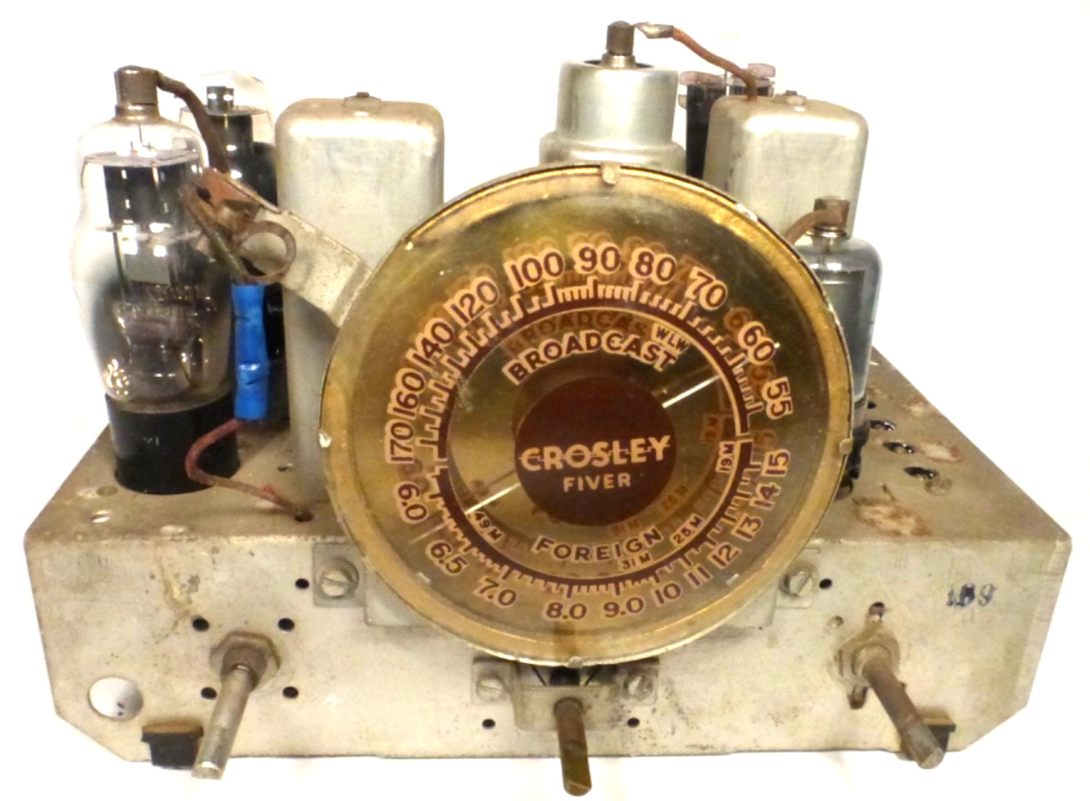 vIntage CROSLEY  FIVER:  Untested 157 CHASSIS w/all 5 TUBES & SOME UPDATED CAPS