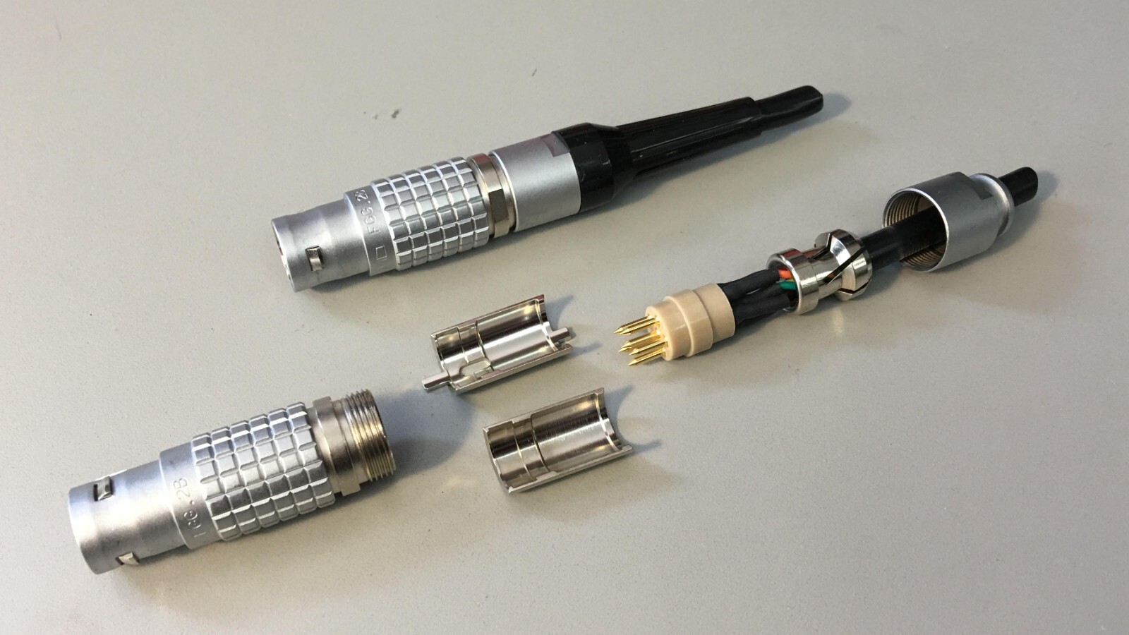 LEMO FGG.2B.306.CLAD62Z