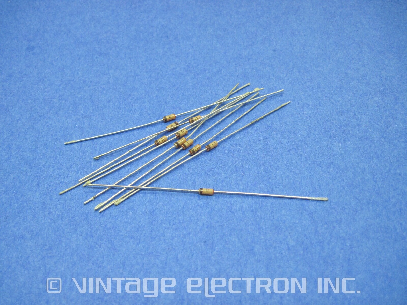 (10) 1N5248B (1N5248) Zener Diodes - 18 V, 500 mW, 5% - BRAND NEW