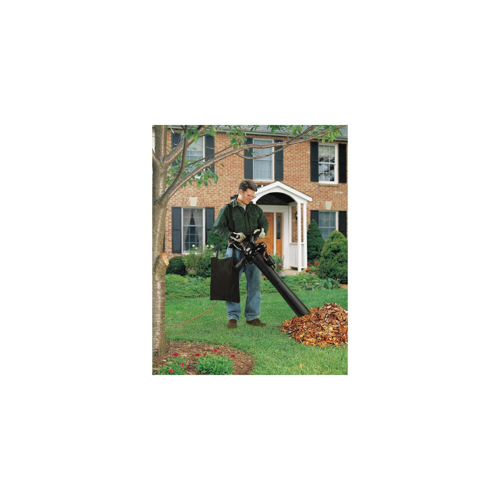 BLACK+DECKER 12 Amp Blower/Vacuum/Mulcher - BV3100