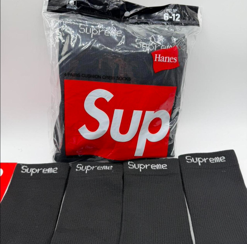 Supreme Hanes Socks 4 Pairs Set of Black Men's 6-12 Round Neck Socks!