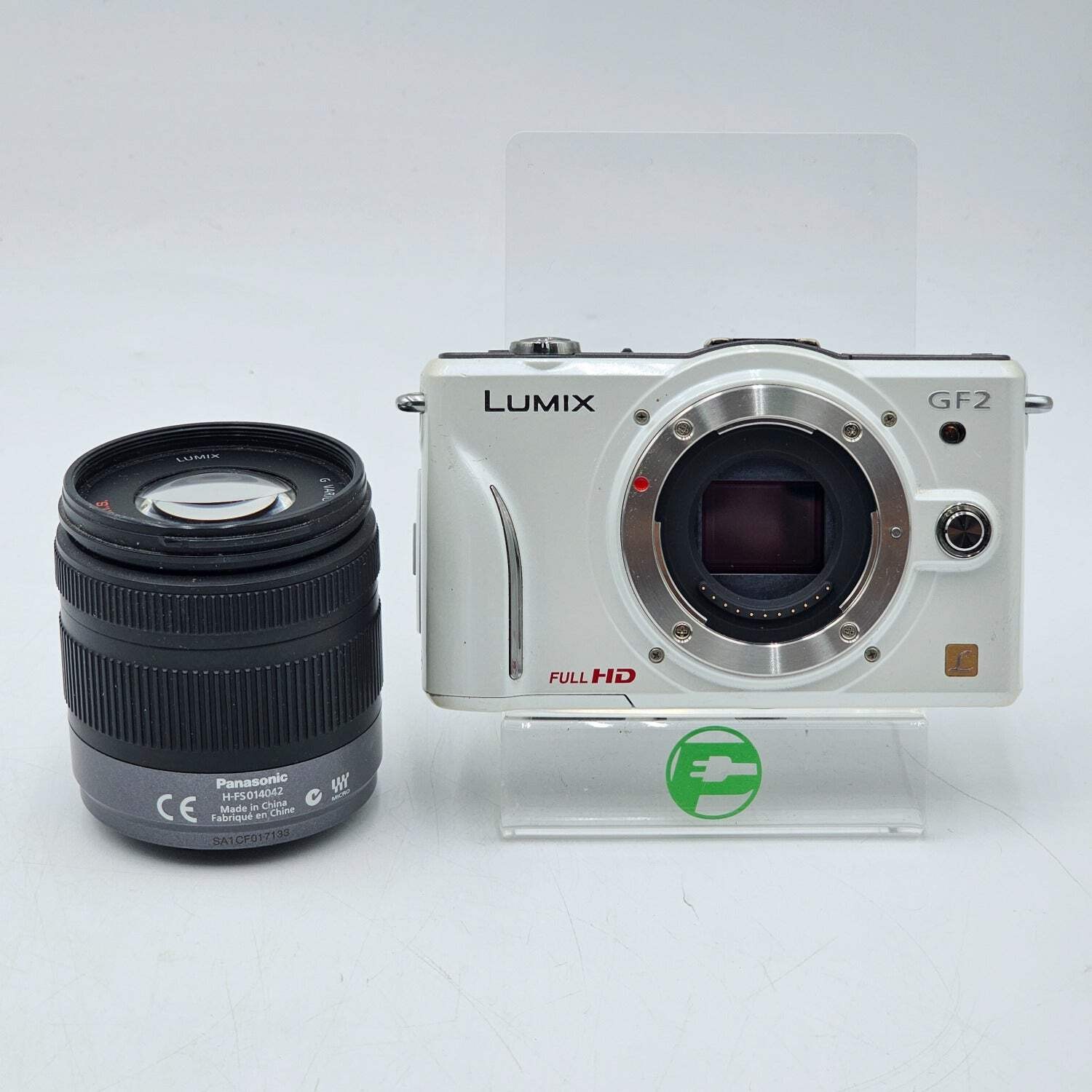 Panasonic GF2 DMC-GF2 12.1MP Compact Digital Camera Kit