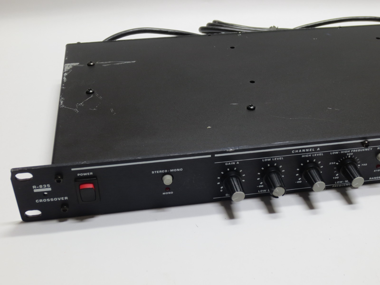 DOD R835 Stereo 2-Way Mono 3-Way Crossover Analog Rack Mount