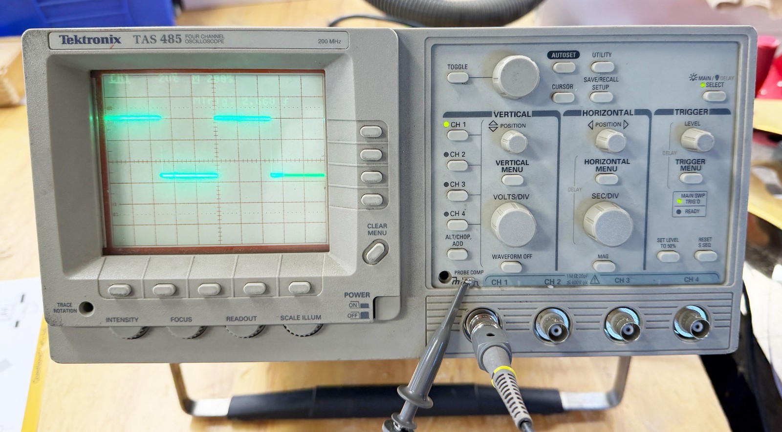 Tektronix TAS 485 Four Channel Oscilloscope with Power Cord. Works, not cal'd