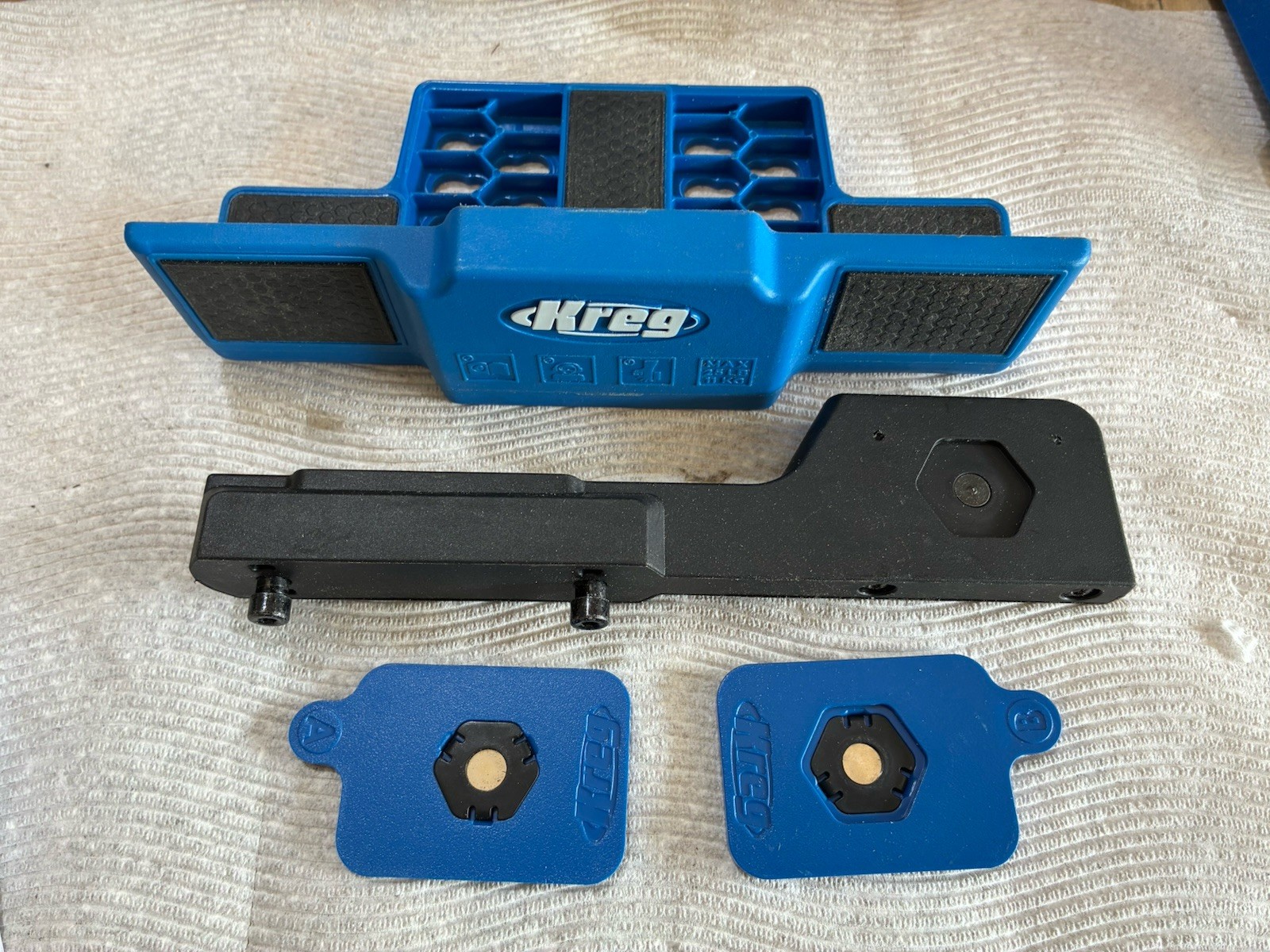 New Kreg Cabinet Door Mounting Jig Set KHI-CDIJ