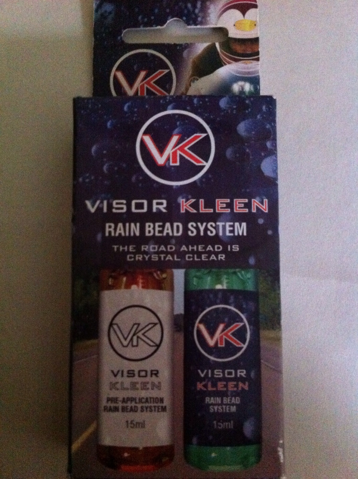 VISOR KLEEN RAIN BEAD SYSTEM FOR ALL MOTORBIKE VISORS NO MORE TURNING YOUR HEAD