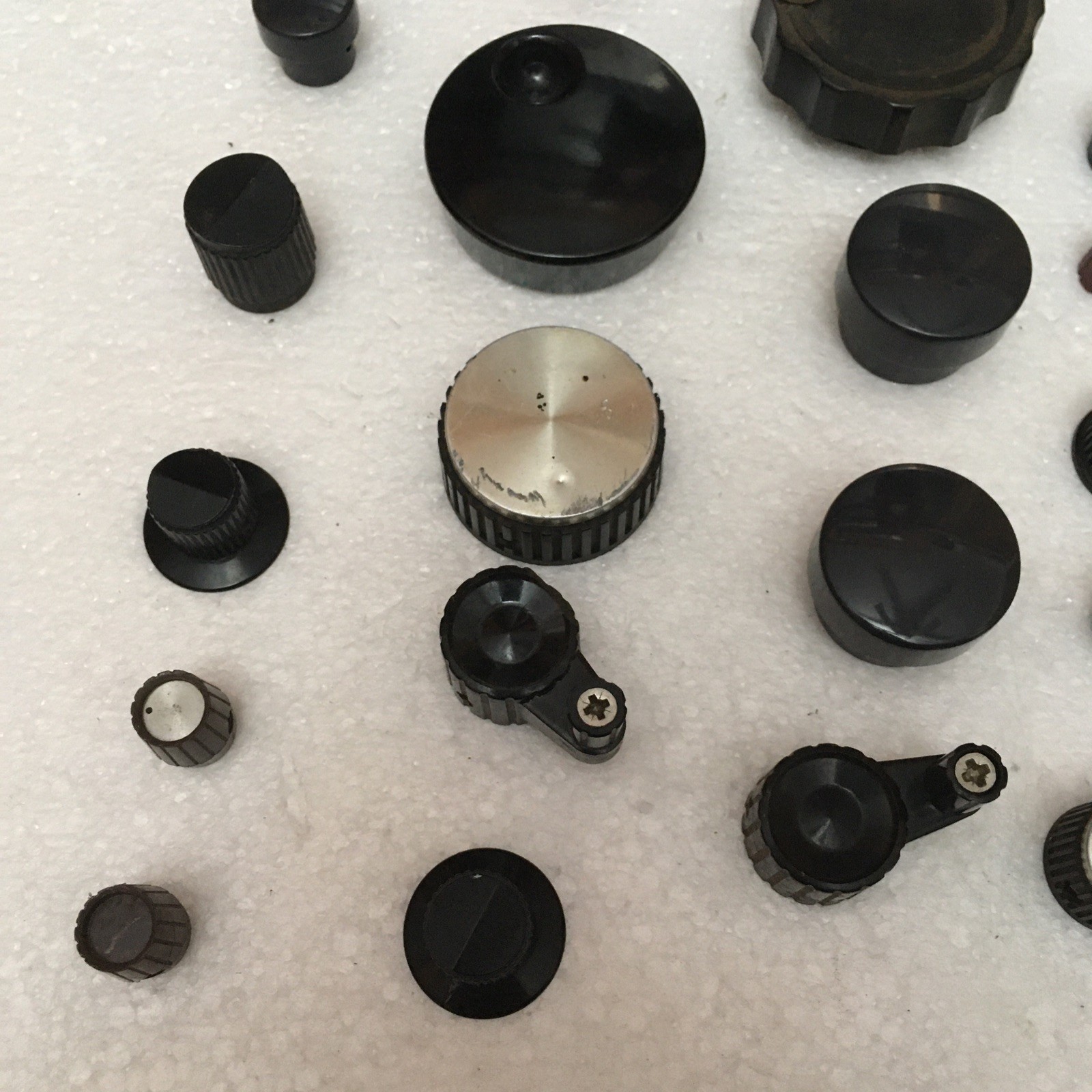 Vintage Electronic Knob Lot Quantity 30 Lot 2