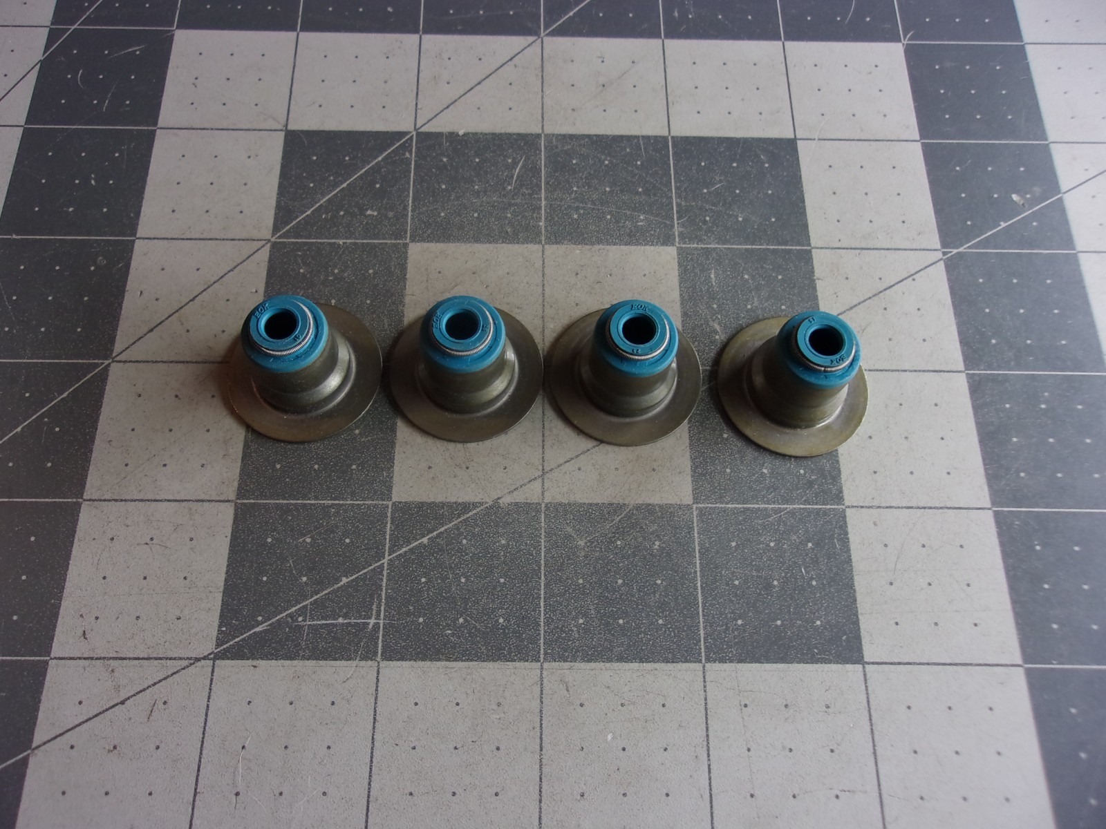 SBI 122-1327 (4) Valve Stem Seals 4663904 '05-'10 Chrysler 300 V6 167CI 2.7L