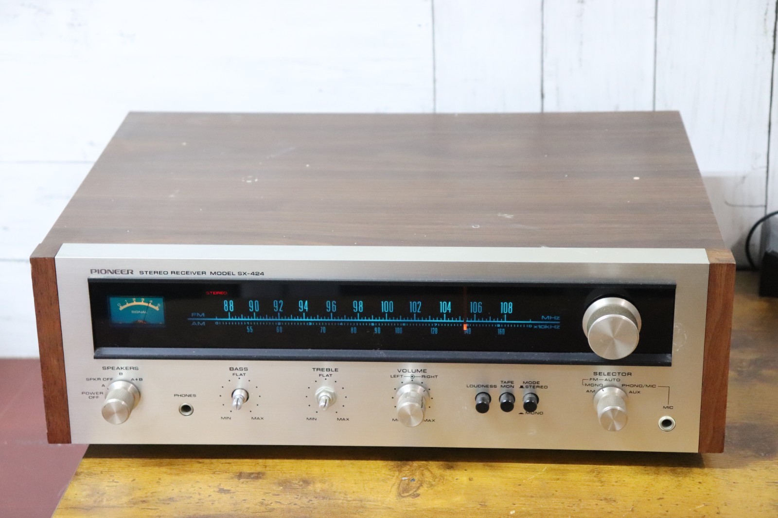 Pioneer SX-424 AM/FM Stereo Receiver