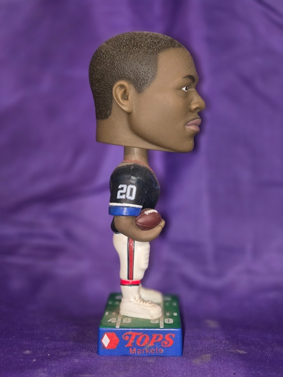 2004 Tops Play Makers Travis Henry Bobble Head