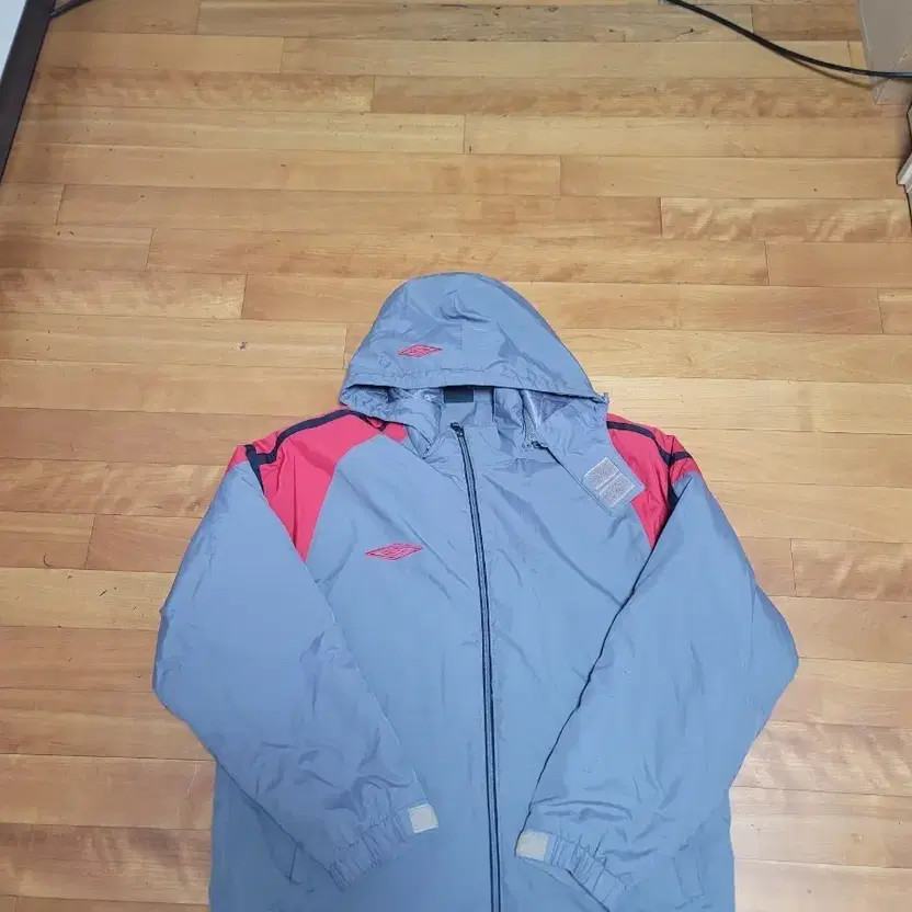 Umbro Men's Windbreaker Jacket Gray/Red Official
