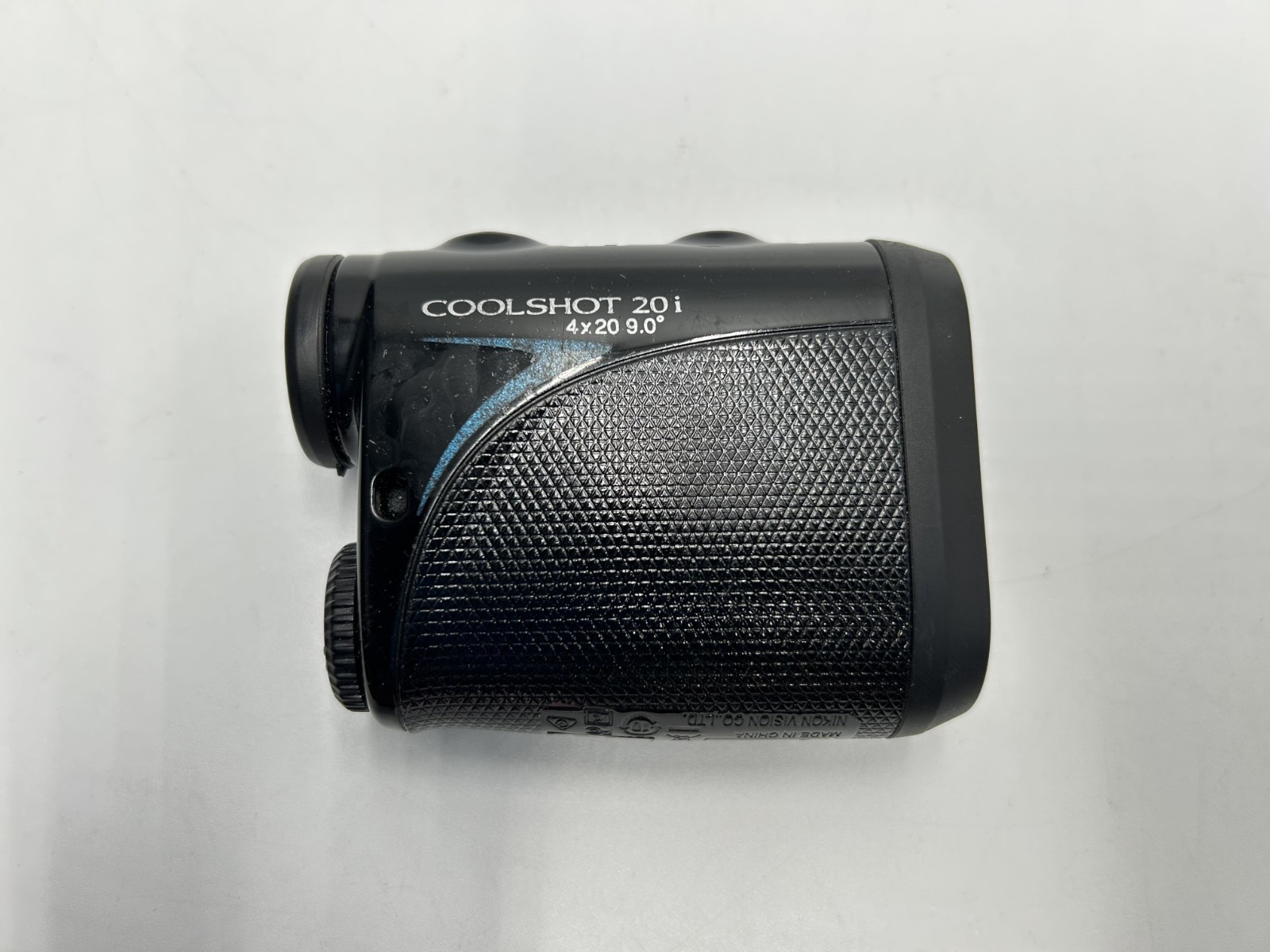Nikon Coolshot 20i Range Finder and Case BUNDLE (C-102)