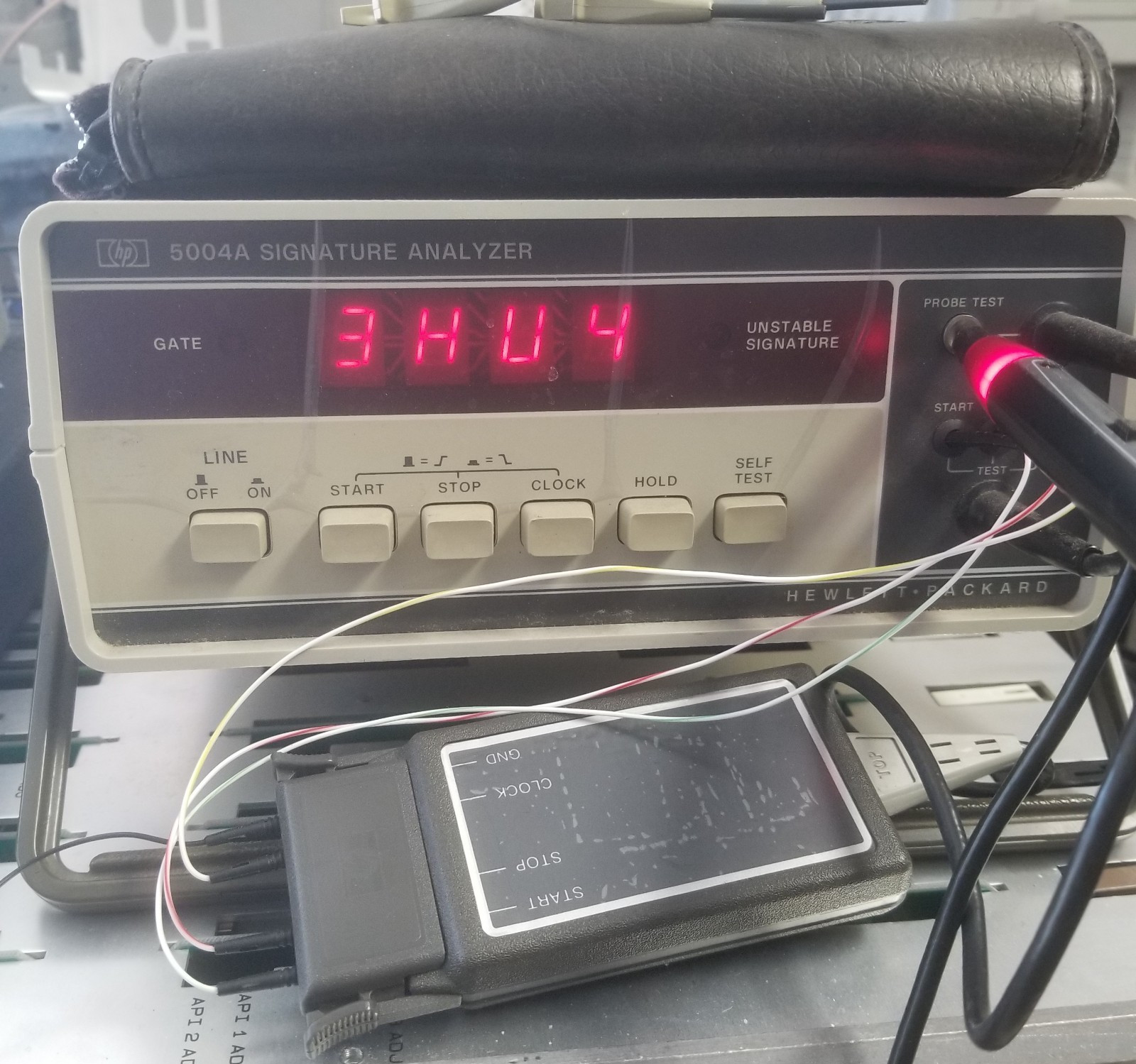 HP 5004A Signature Analyzer with ACCESSORIES TESTED OK!