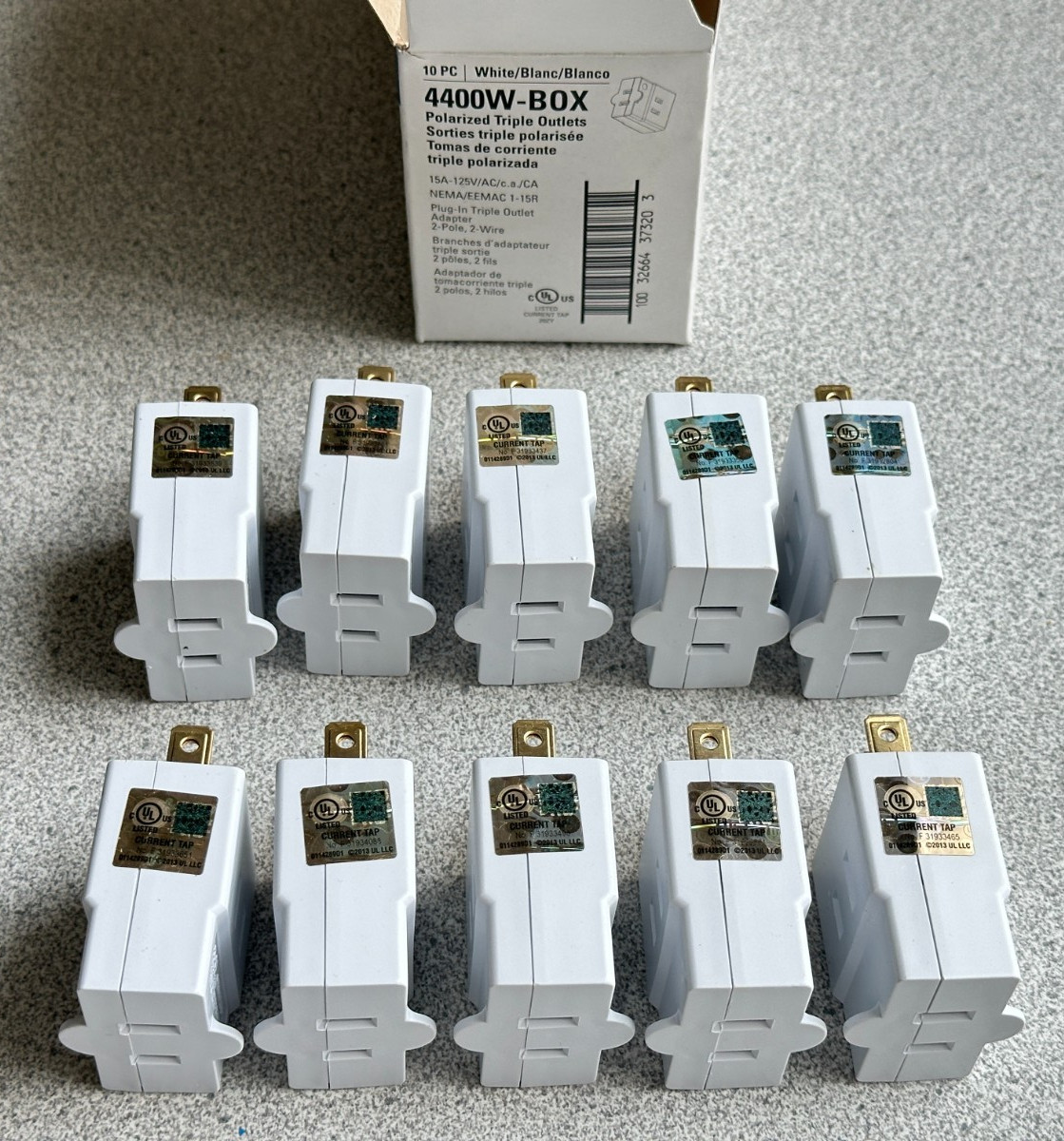 10 NEW Eaton 4400W-BOX 15-Amp 125V Single 3 Outlet Cube Splitter White Case Lot