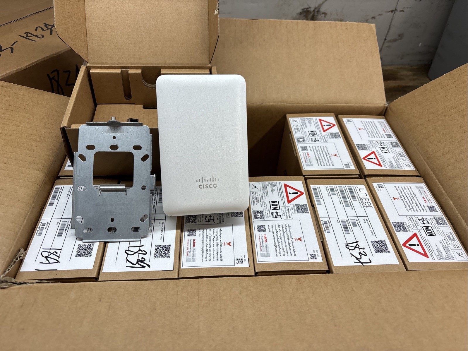 Lot of 12 Cisco AIR-AP1815W-B-K9 802.11ac Dual Access Point