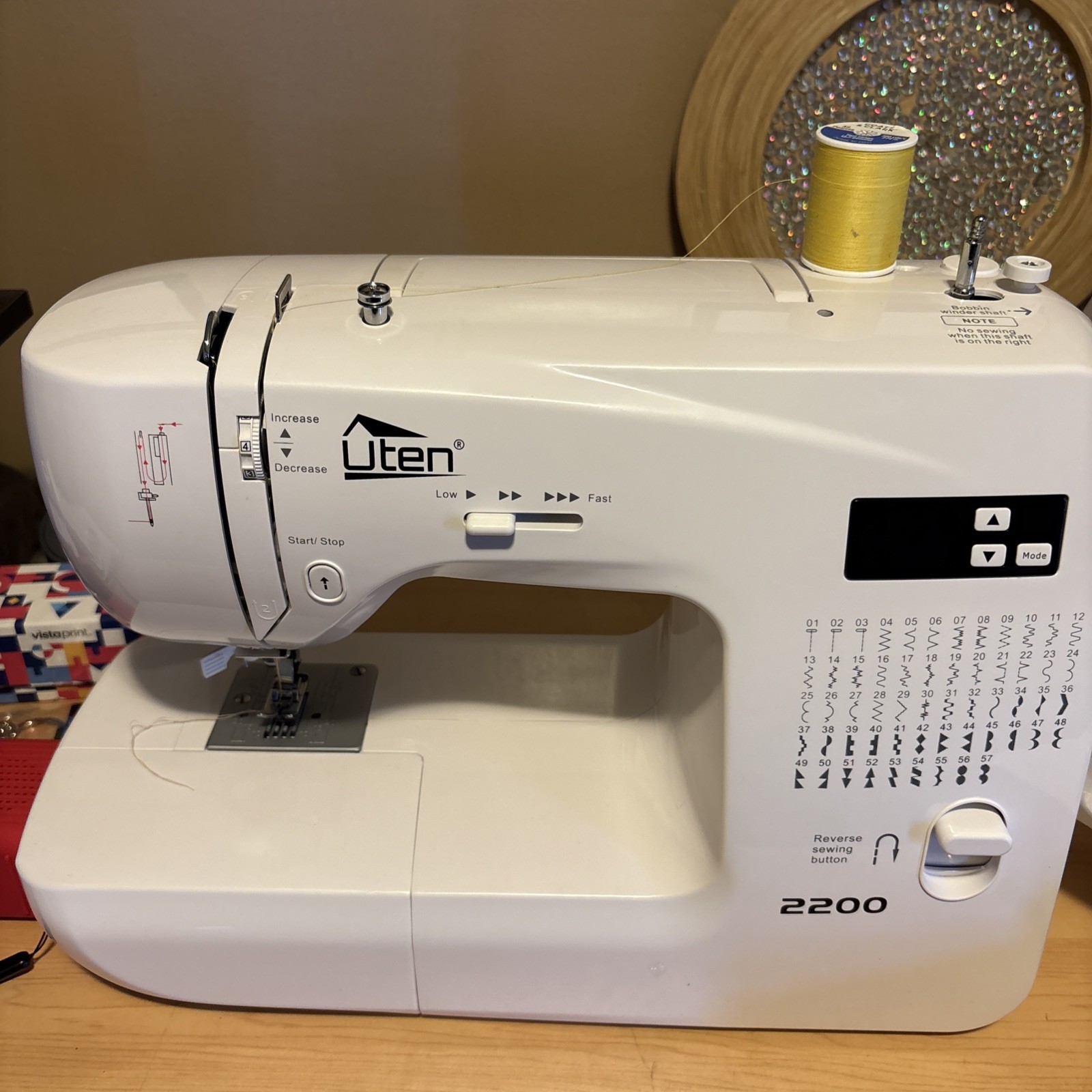 Sewing Machine Computerized Embroidery Sewing Machine with 60 Built-in Stitch
