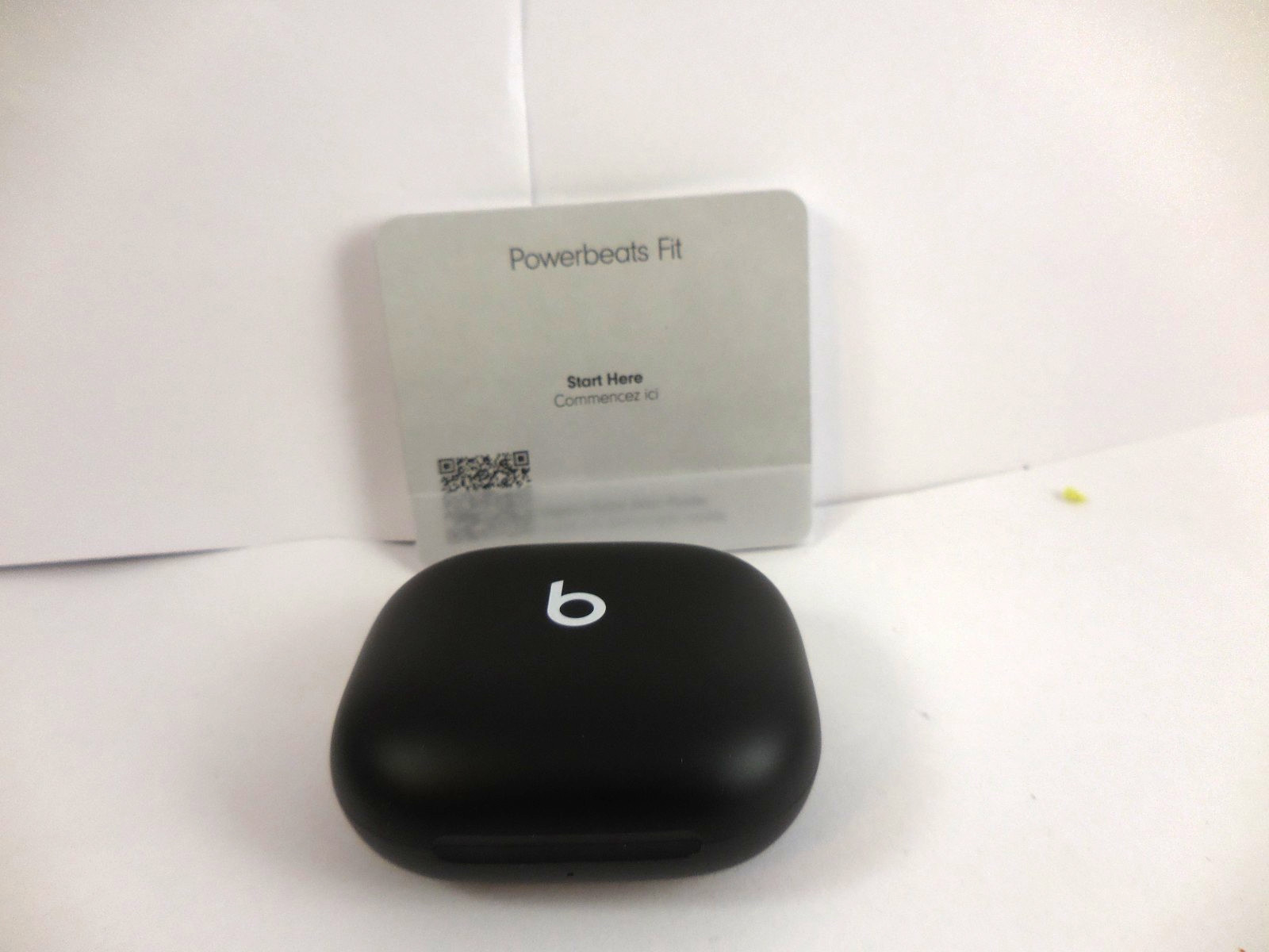 Beats - Powerbeats Fit Wireless Replacement Charging Case- Black (A3477)