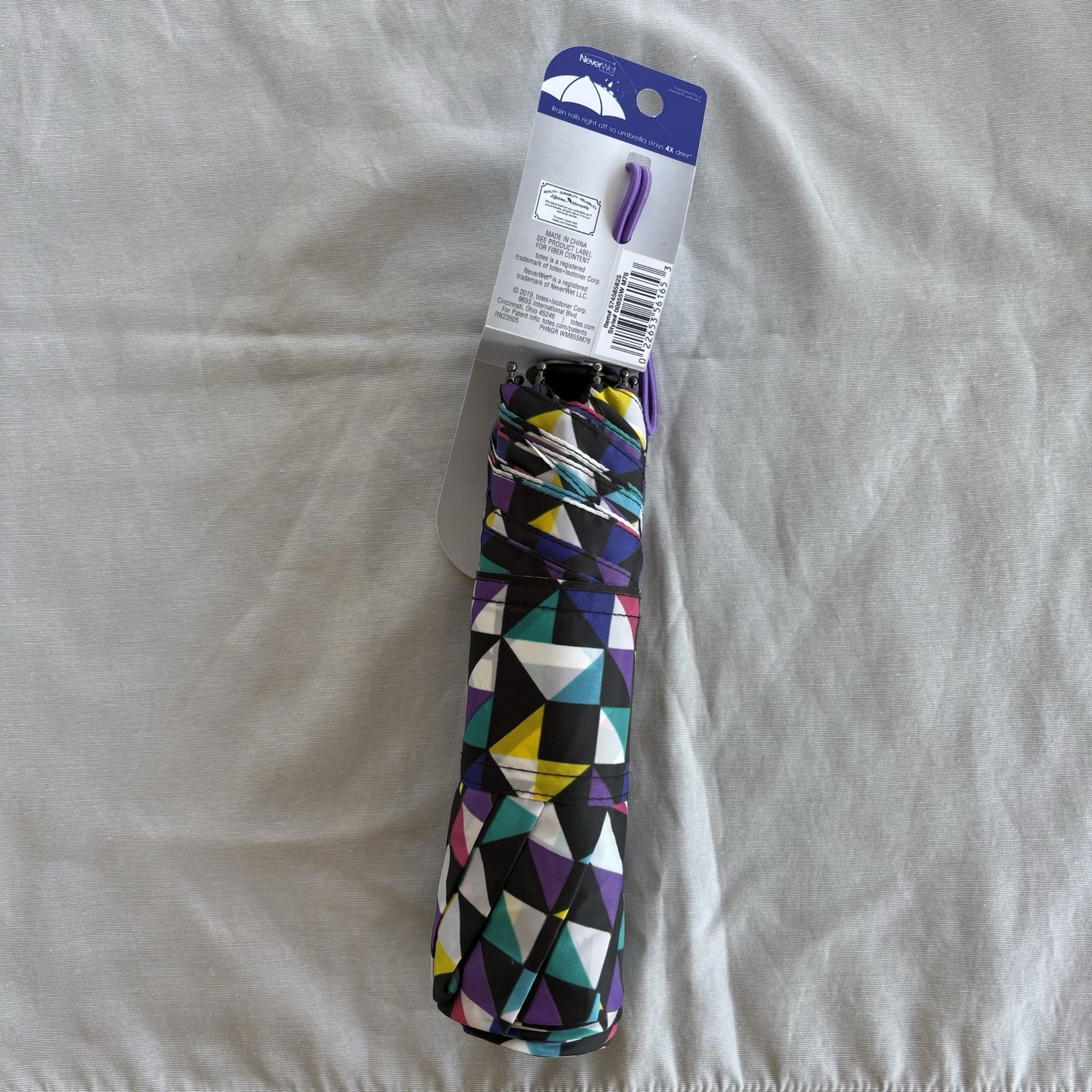 Totes One Touch Auto Open/Close Umbrella never wet technology 43” New multicolor