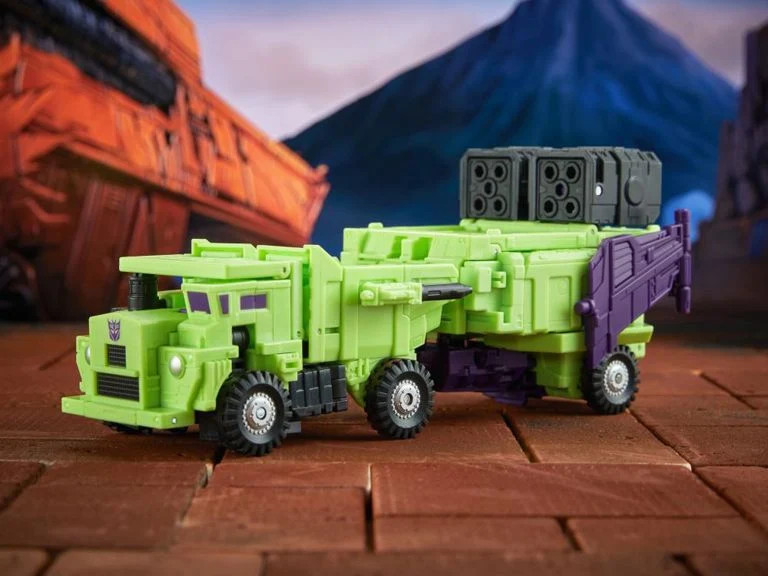 Studio Series Commander Constructicons Long Haul & Hook Action Figure 2-Pack