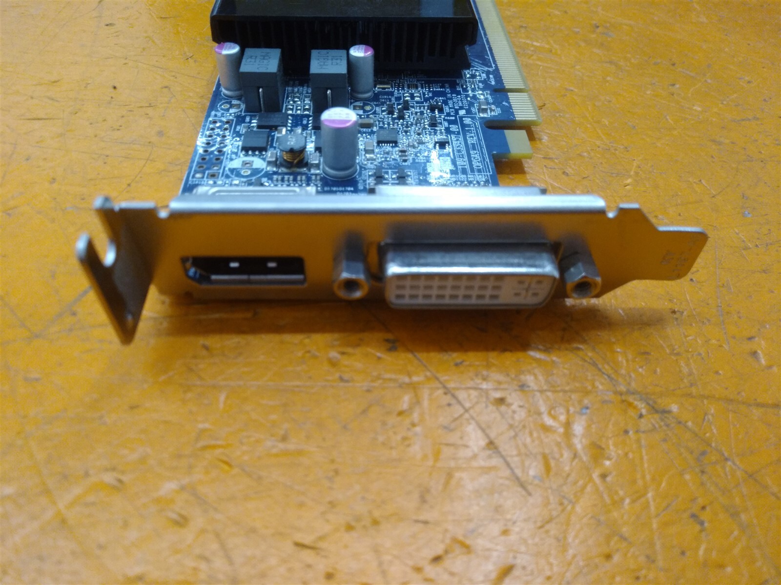 ⭐️⭐️⭐️⭐️⭐️ AMD Radeon 109-C33457-00 Video Graphics Card