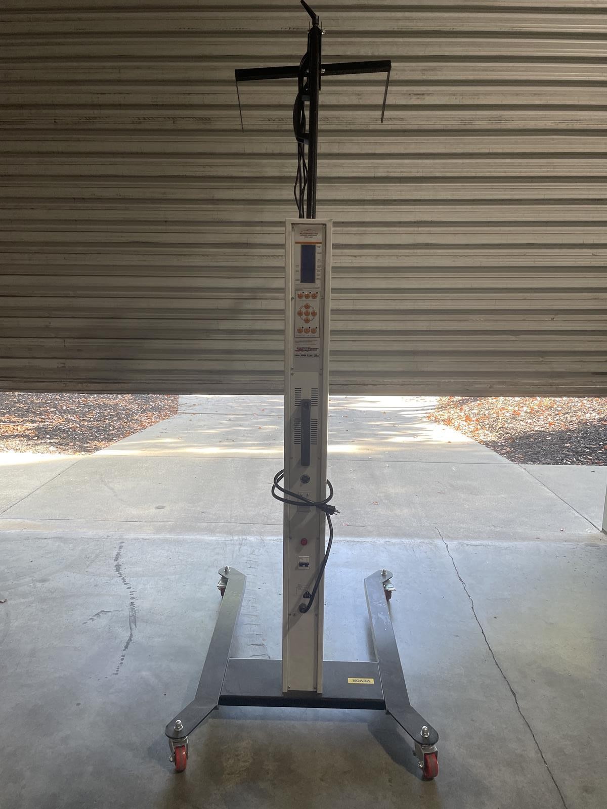 VEVOR AUTOMOTIVE INFRARED SHORTWAVE PAINT CURING LAMP WITH STAND