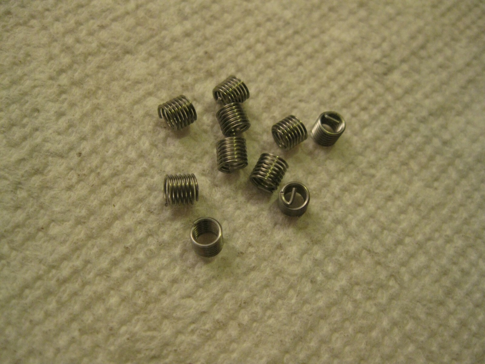 M3 x .5 Helicoil 4mm long Free Running Screw Thread Insert 10pc Lot