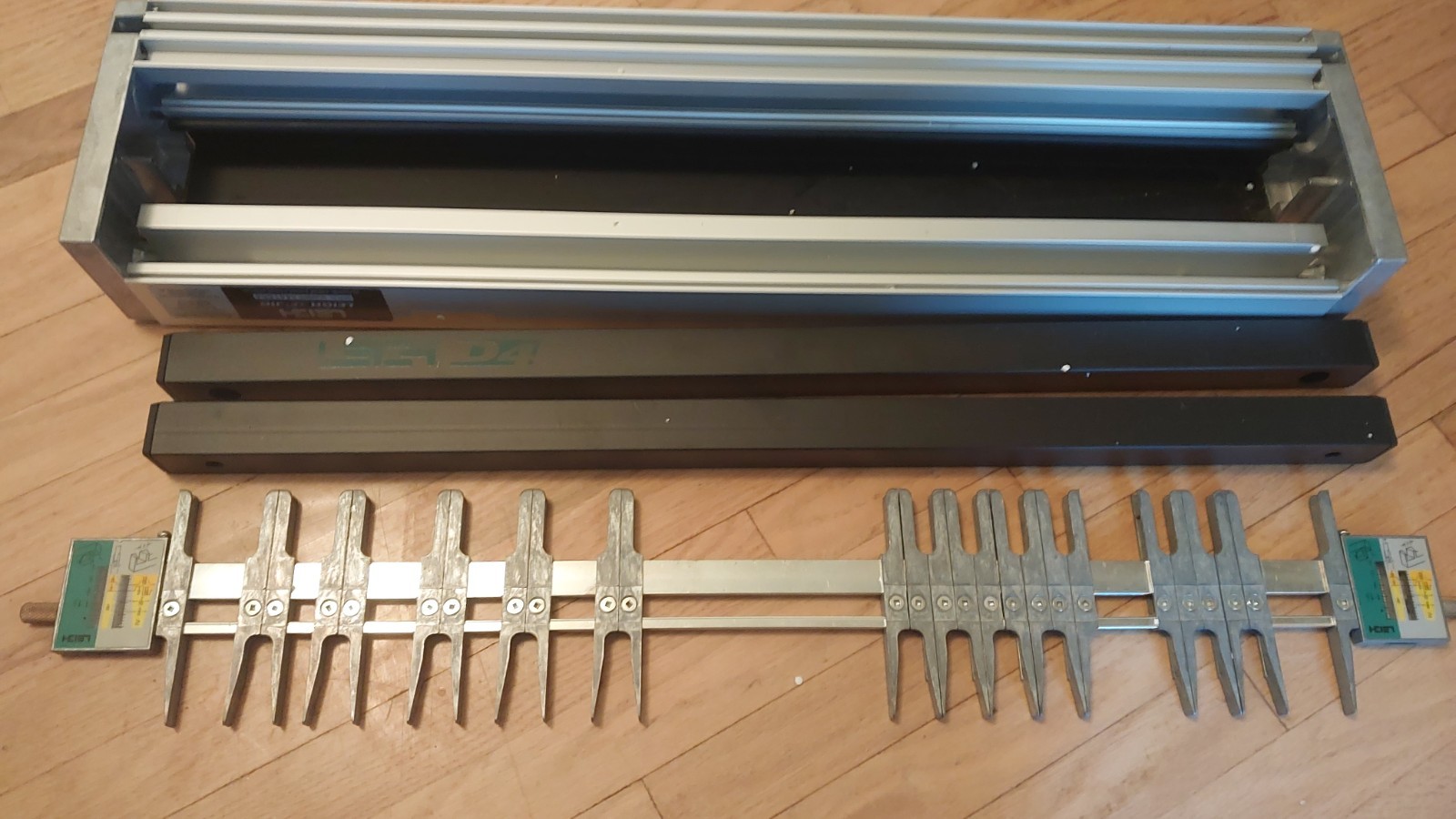 Leigh D4 24” Dovetail Jig Parts-Not Complete.