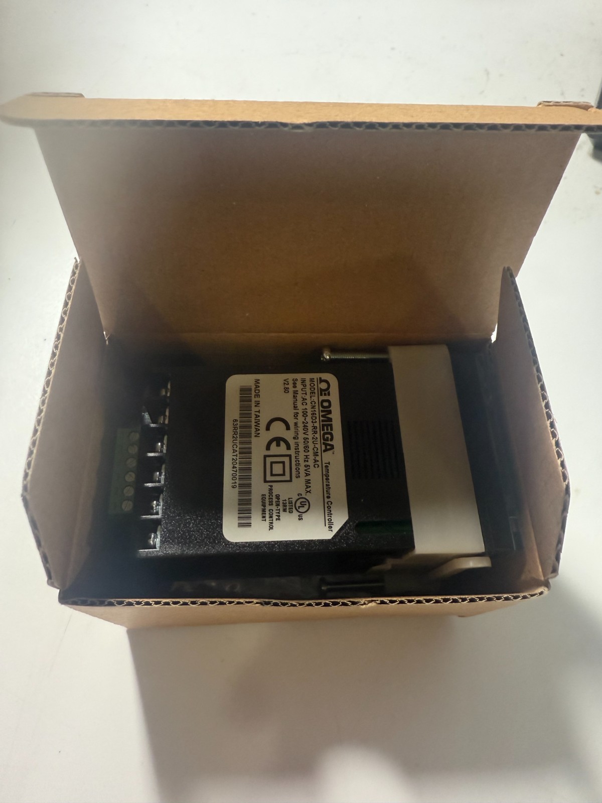 Omega PID TEMPERATURE CONTROLLER CN16D3-RR-2U-CM-AC