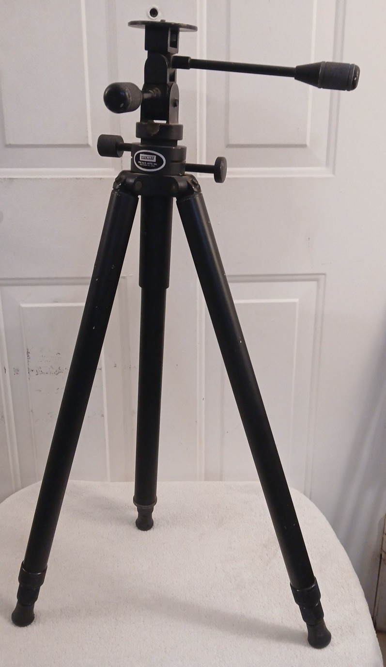 Vintage Leitz TILTALL 4602 Professional Tripod w/ Pan Tilt Head.  Leica USA